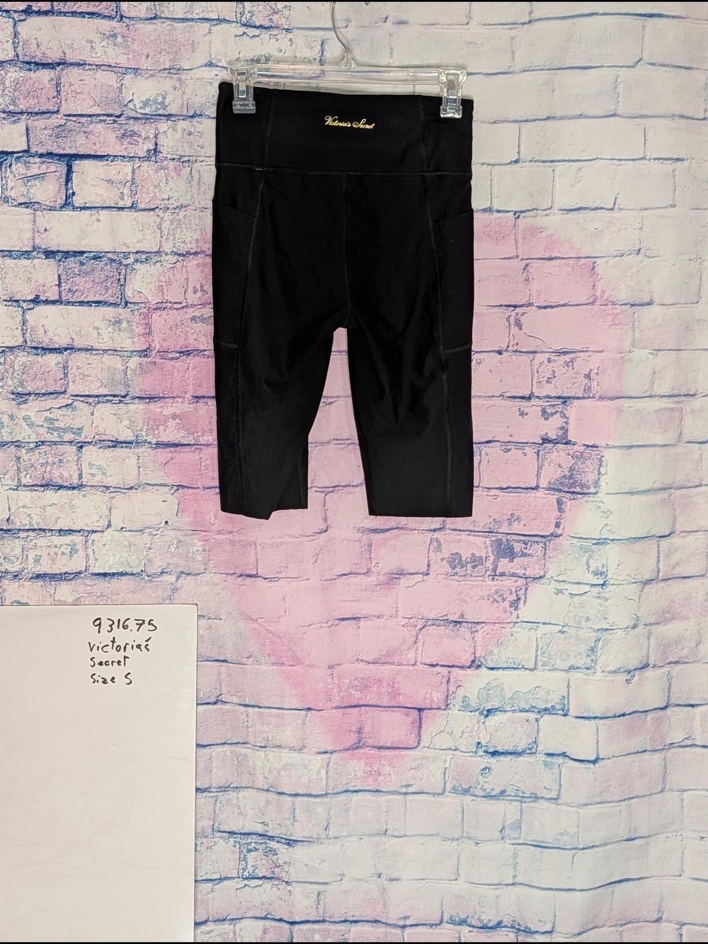 Victoria's Secret Black Capri Performance Leggings